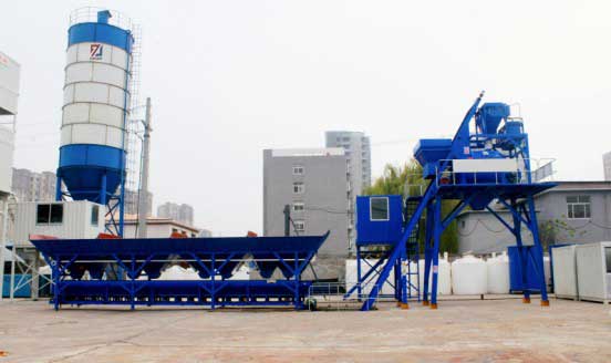 ZJ35 concrete batching plant is working in Pakistan